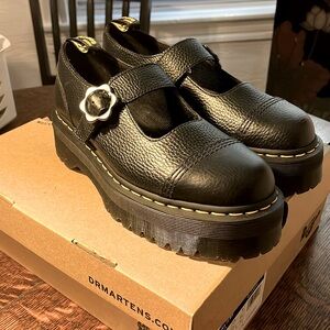 NIB Dr Martens Addina Flower Mary Jane Loafers Size 10